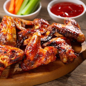 Chicken Wings With Dipping Sauce